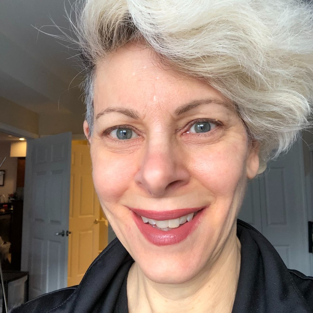 Meet your Posher, Liz